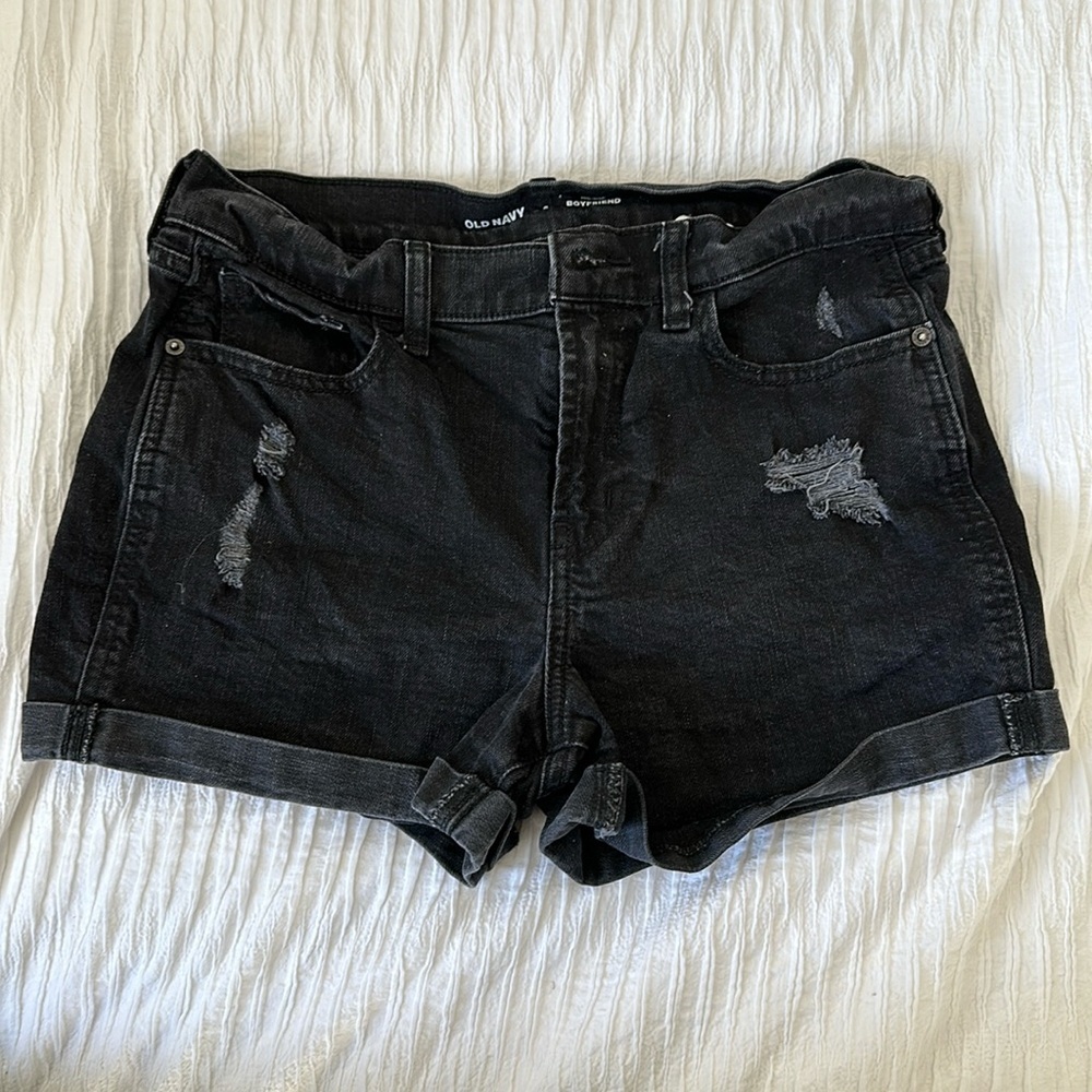 Old Navy High Rise Boyfriend Distressed Black Shorts Size 6